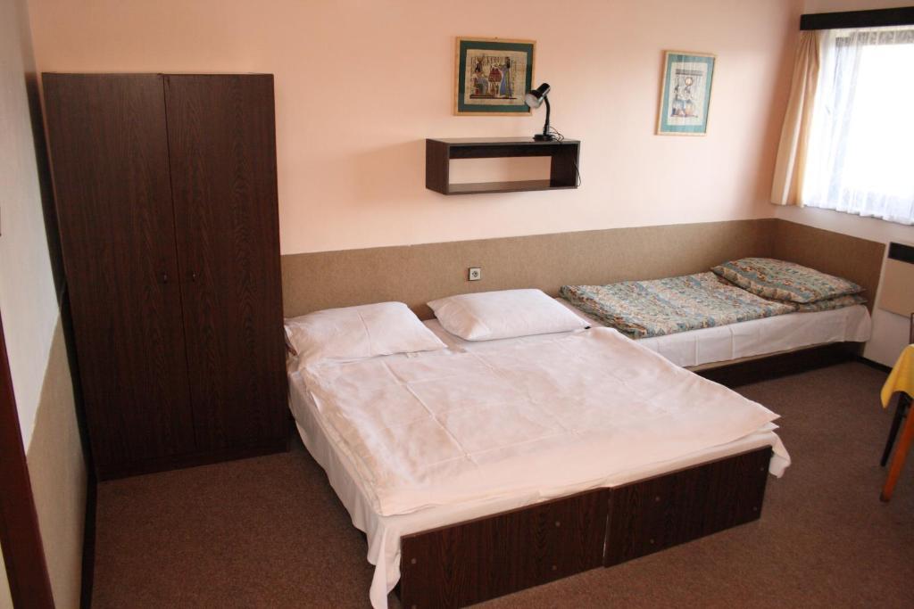 Česká Skalice Bungalovy A Ubytovani Ratiborice- Zlic חדר תמונה
